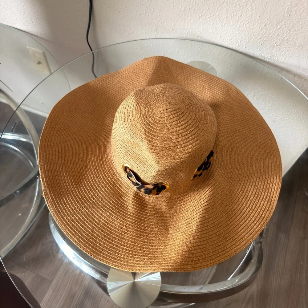 Adrienne Vittadini Tan Straw Sun Hat with Navy Sweatband